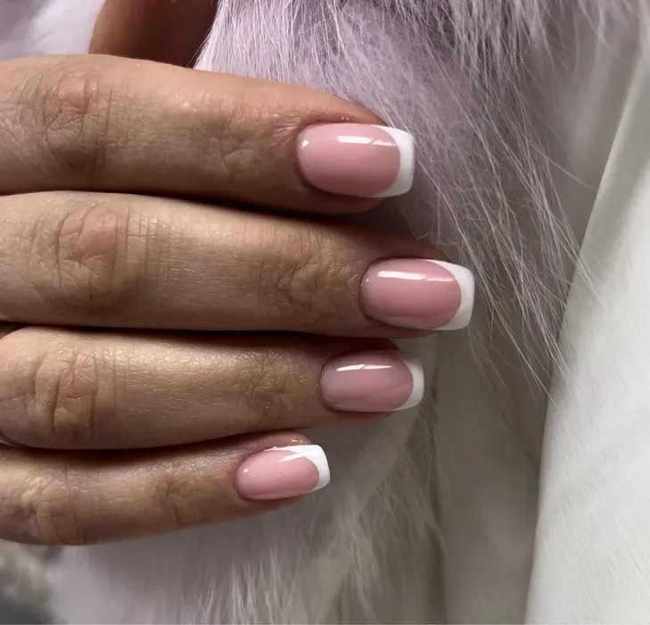 Манікюр Борщагіка, нарощування нігтів Гната Юри 9.