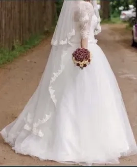 Весільна сукня