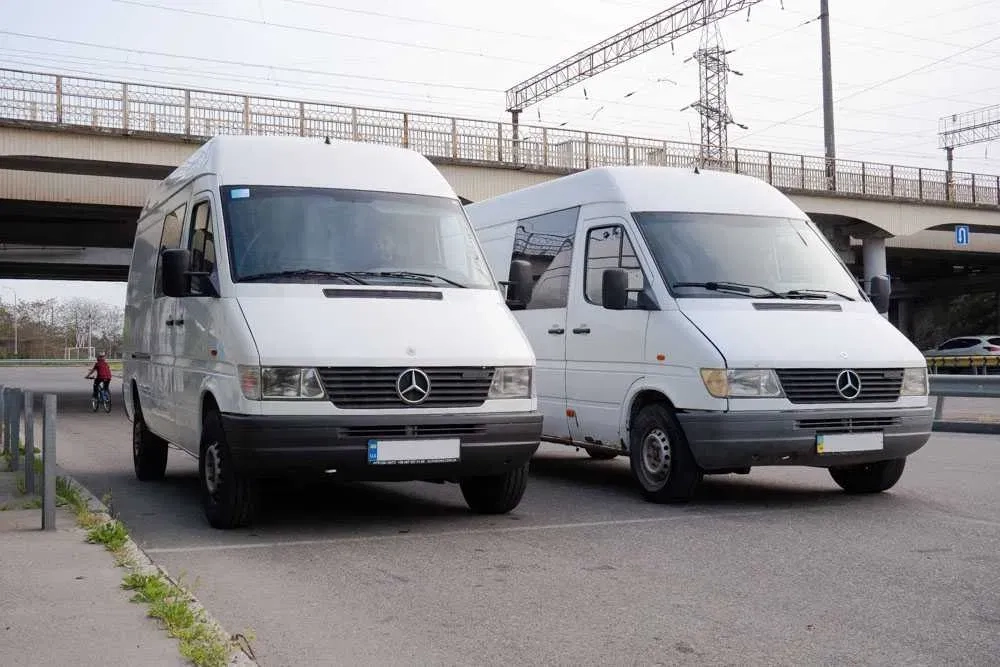 Вантажні перевезення Автомобілями Мерседес