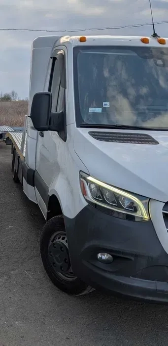 Доставка Вашого авто з Європи Клайпеди порту в Україну малим автовозом