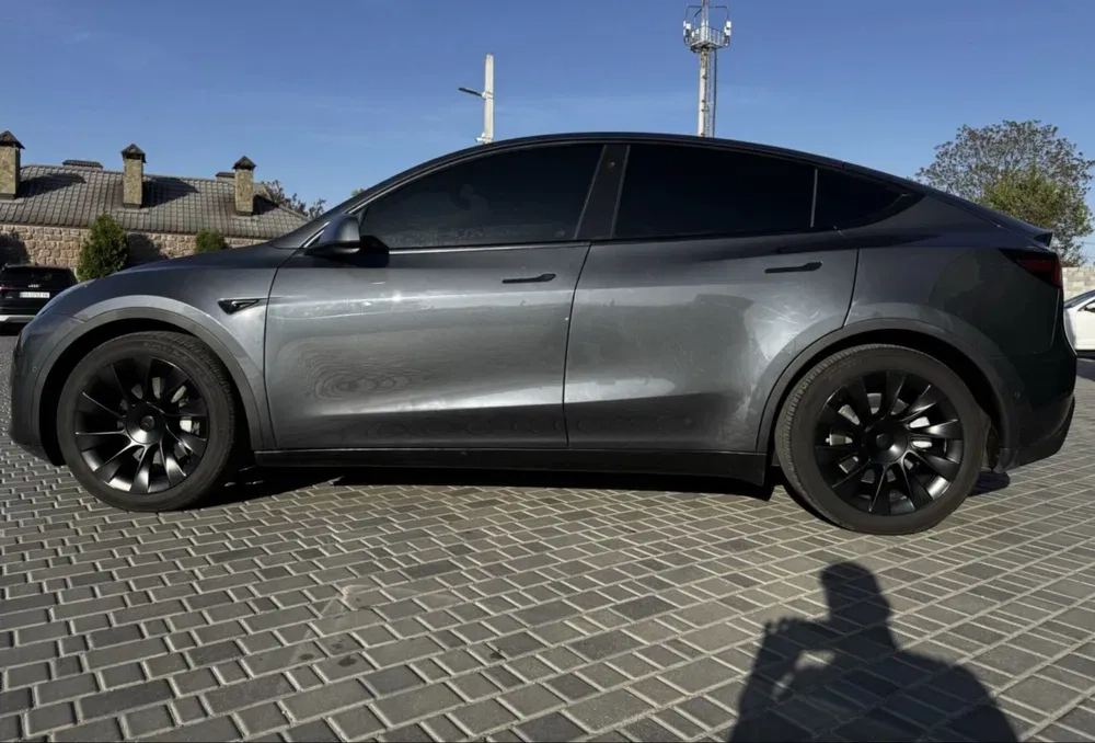Подобово авто Tesla Model Y Львів