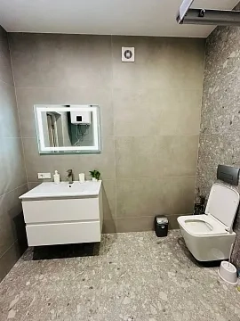 2-кімнатна квартира подобово у Ужгороді, вул. Капушанська, 108 — 1001657806  