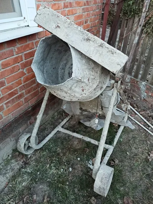 Бетономешалка на 180 л