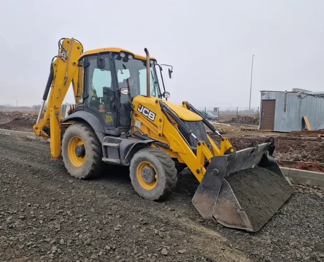 Екскаватор навантажувач JCB