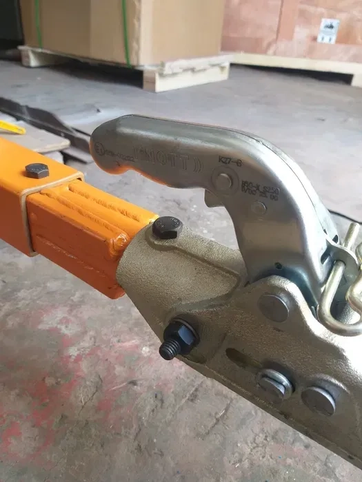 Жорстке автозчеплення до 3 тонн