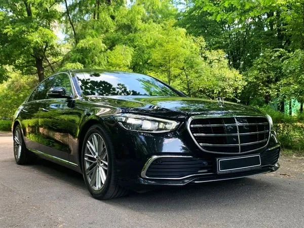 300 Авто на весілля з водієм Mercedes-Benz W223 S-Class