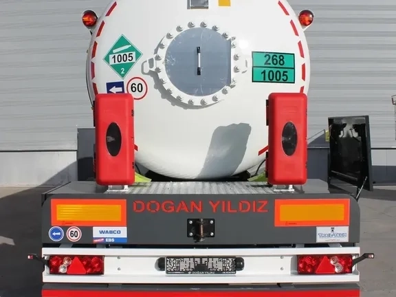 Спеццистерна для агресивних речовин