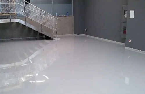 Укладка магнезіальних підлог