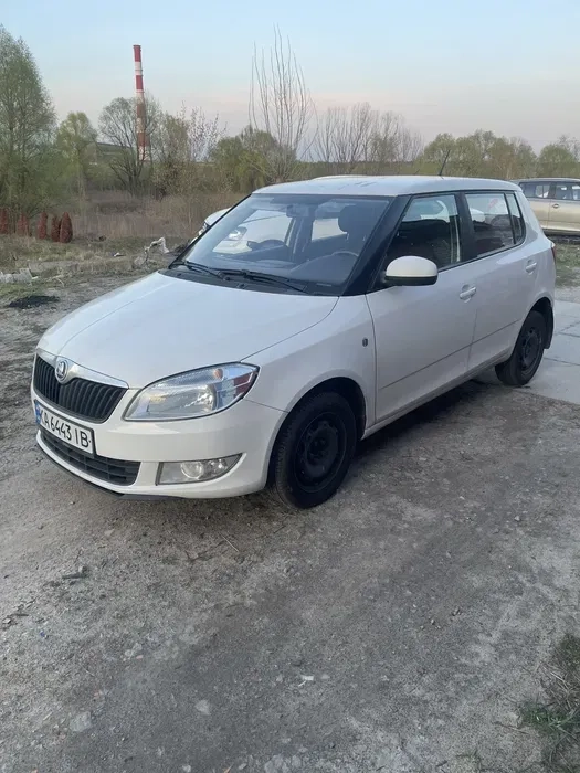 Авто Fabia 3200 тиждень