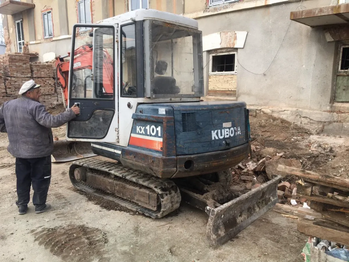 Оренда міні-екскаватора КUBOTA Kx 101 з водієм