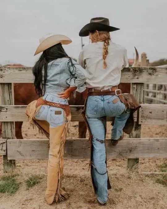 Костюм ковбой, кантрі, вестерн чапси, капелюхи, шпори, ласо Київ