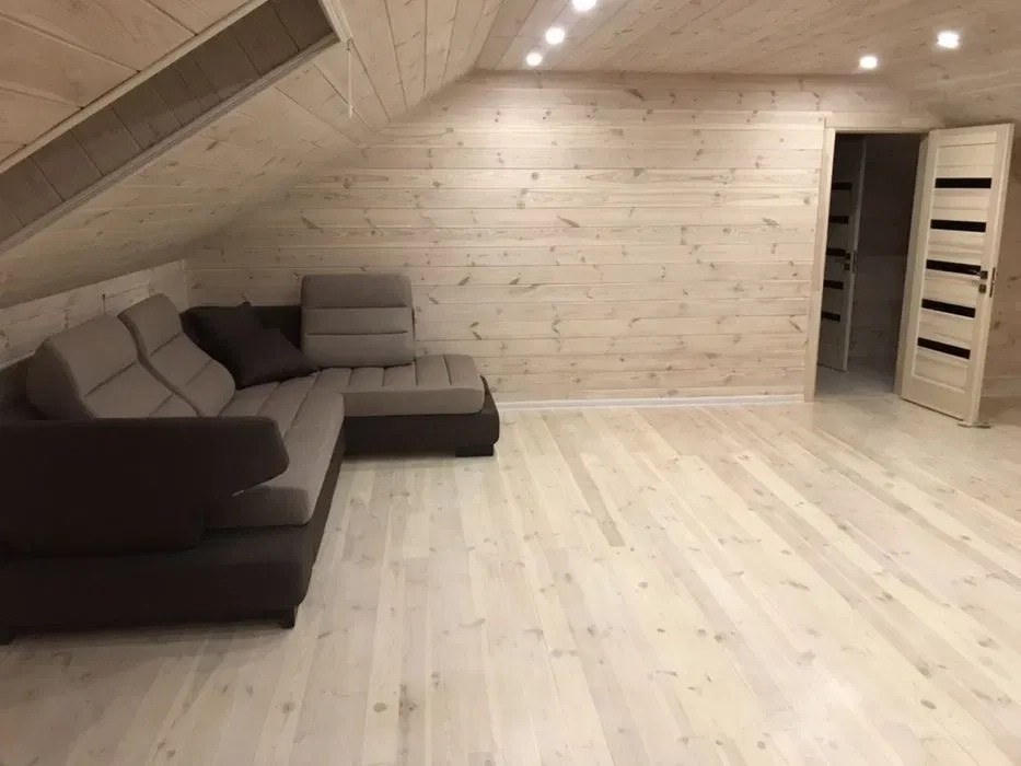 Паркетні роботи шліфовка паркет укладка лакування плінтус