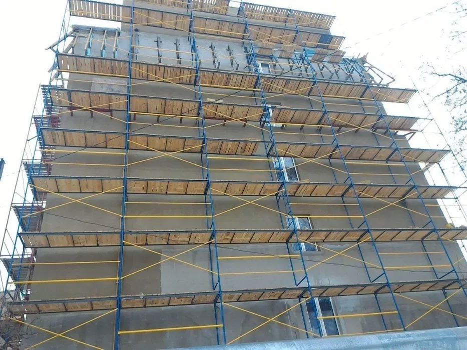 Будівельні ліси, вишка туру