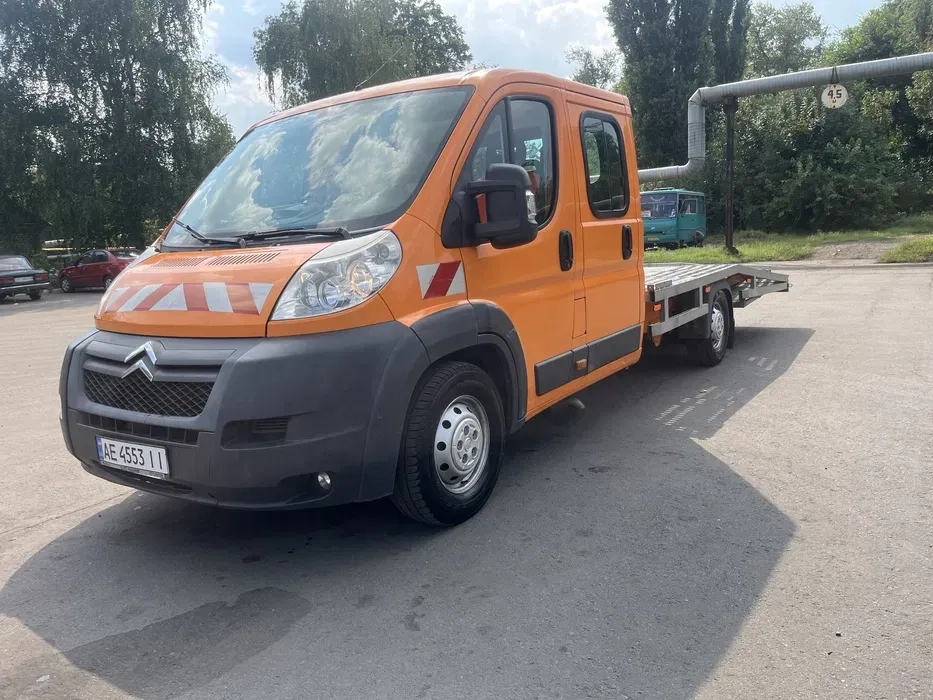 Надаю послуги евакуатора, з максимальним комфортом для клієнта