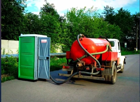 Відкачка ям вуличних туалетів