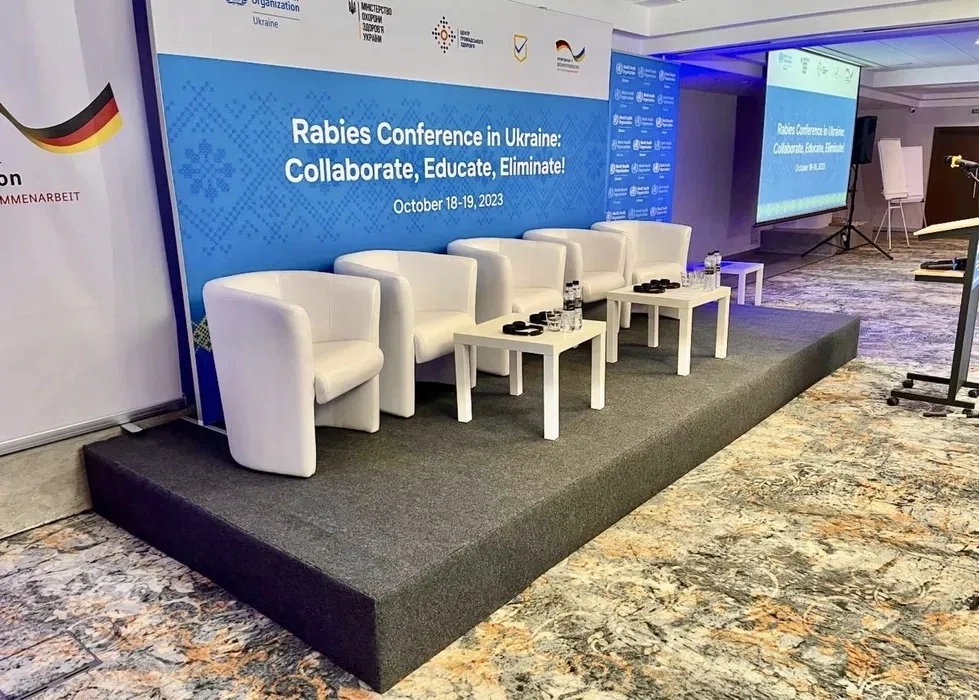 Подіум для подій — швидкий монтаж