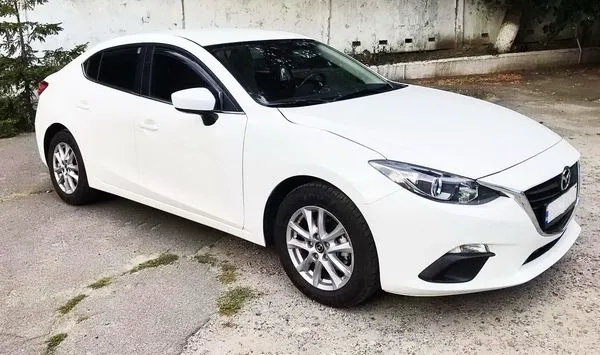 233 Mazda 3 біла замовити на весілля Київ