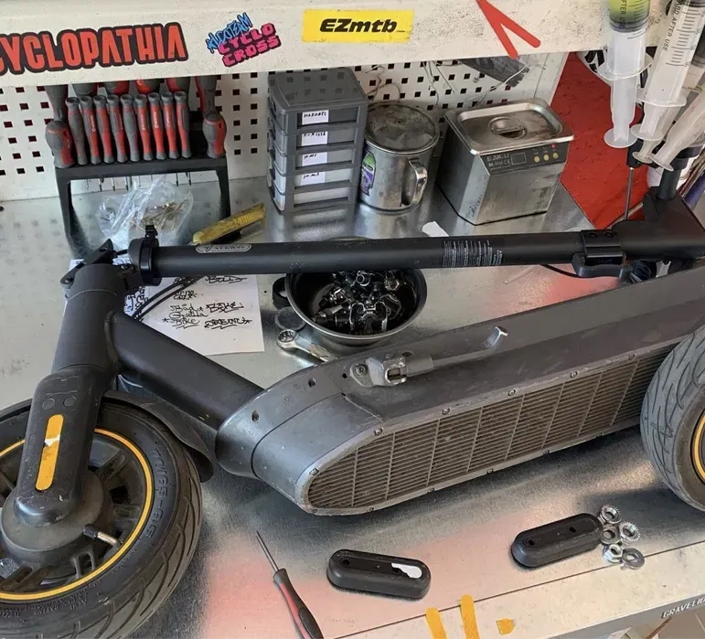 Ремонт електросамокатів, Xiaomi ninebot kugoo електро