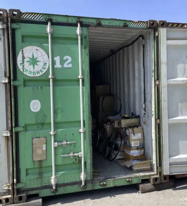 Міні-склад осередок зберігання речей бокс