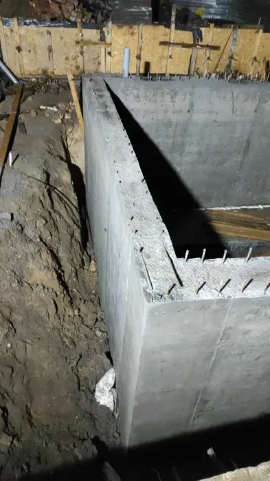 Бетонні роботи, Фундамент, Вимощення, Підпірна стіна.