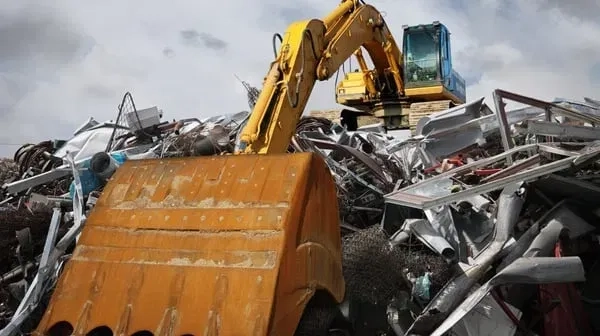 Купуємо Металобрухт та Металолом. Високі Ціни, Самовивіз та Демонтаж. Телефонуйте!