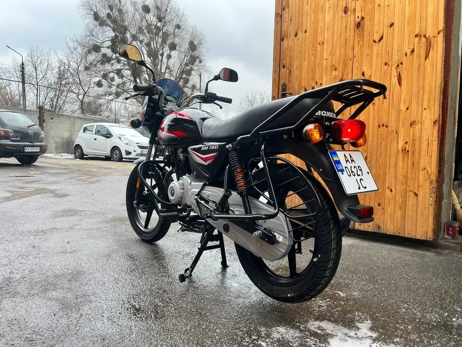 Мотоцикл (скутер) Bajaj Boxer 125/150 