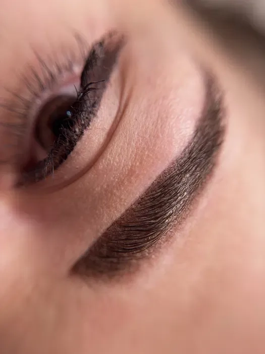 Шукаю модель на перманентний макіяж