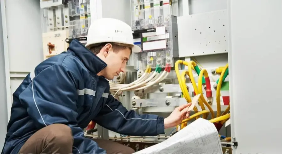 Монтаж внутрішніх електромереж