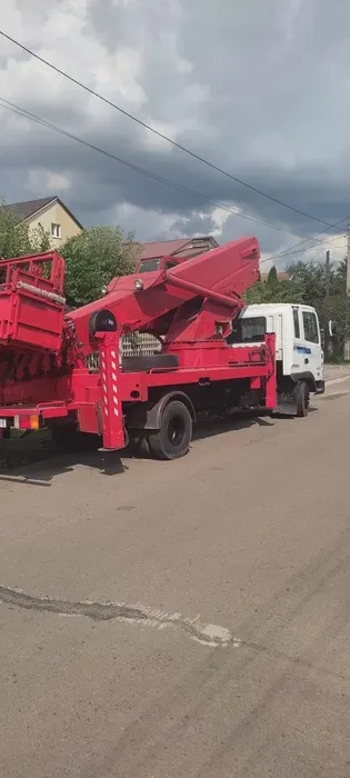 Автовишка висота 35 метрів