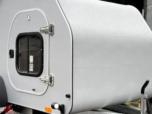 Автокемпер SimpleDrop — легкість та затишок у дорозі