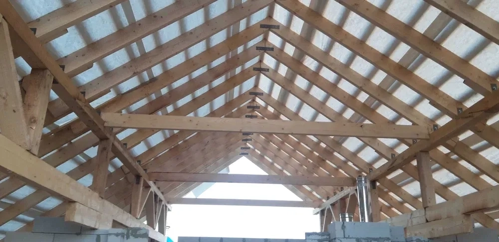 Покрівельні роботи, монтаж даху, металочерепиця. Перекриття дахів.