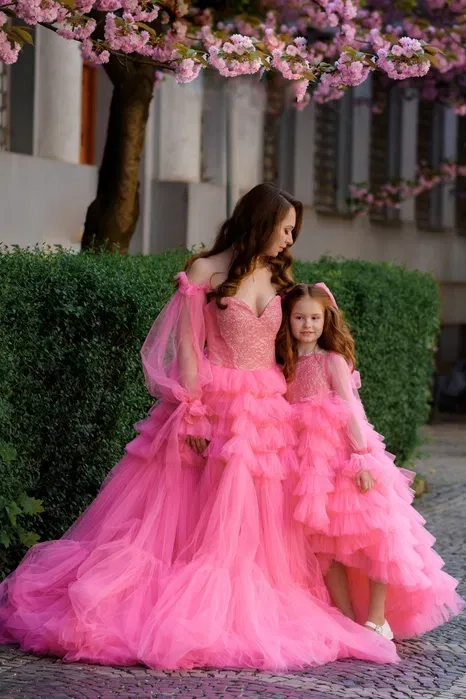 Сукні вечірні