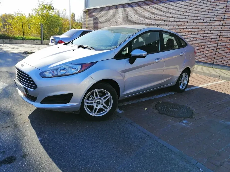 Ford Fiesta / 1.6 газ
