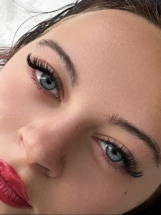 Нарощування вій / Наращивание ресниц Теремки : 2D, 3D, ламінування вій 500 грн.