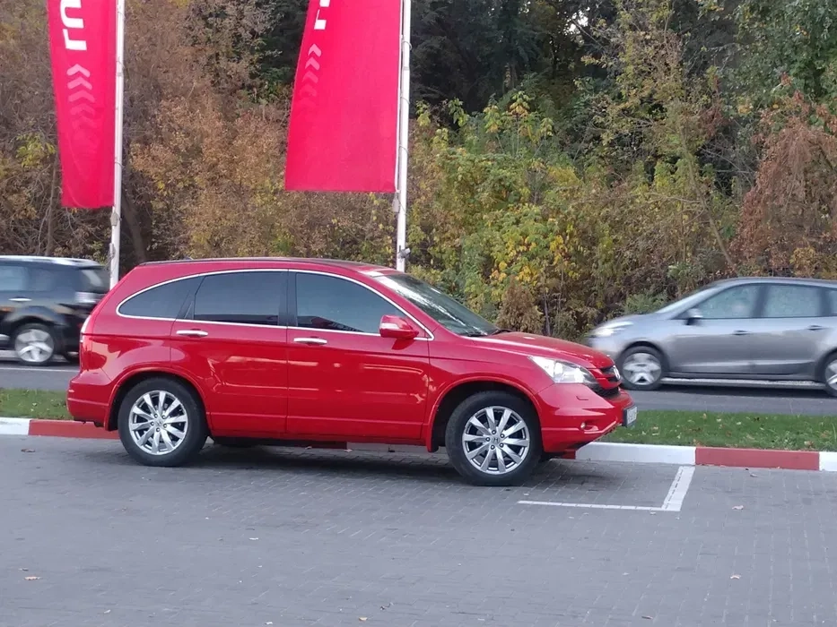 Поїздки до Європи таксі Трансфер Одеса Паланка Кишинів Яси Бухарест