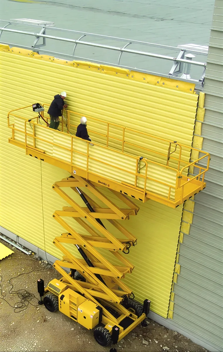 Дизельний підйомник ножничний Haulotte 15SXL