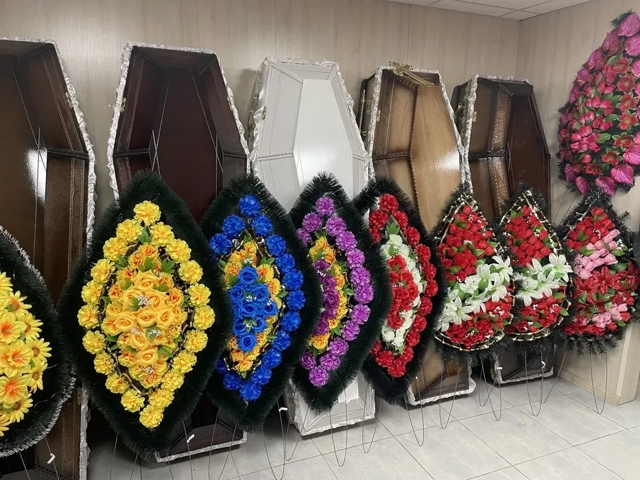 Похороны.Ритуальные услуги.Перевозка умерших.Катафалк.