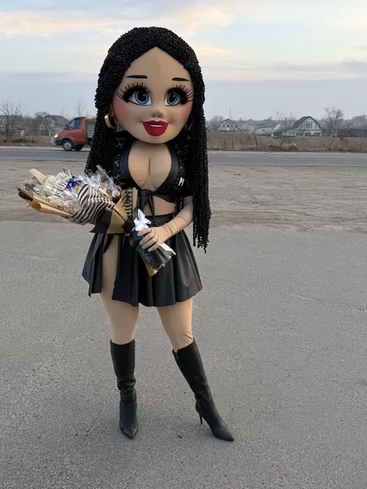 Ростова лялька для яскравих свят і шоу-програм. Незабутні емоції.