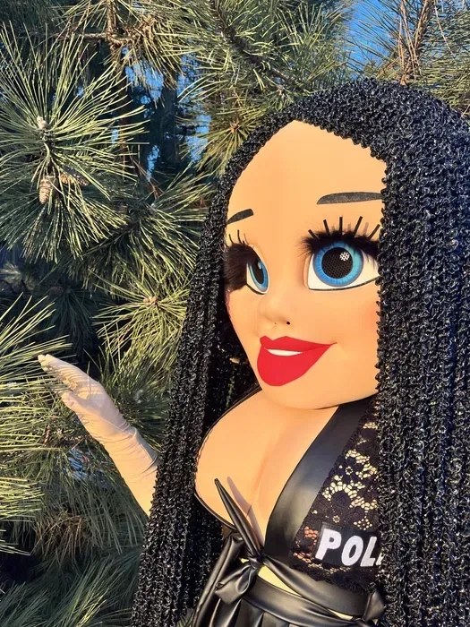 Ростова лялька для яскравих свят і шоу-програм. Незабутні емоції.