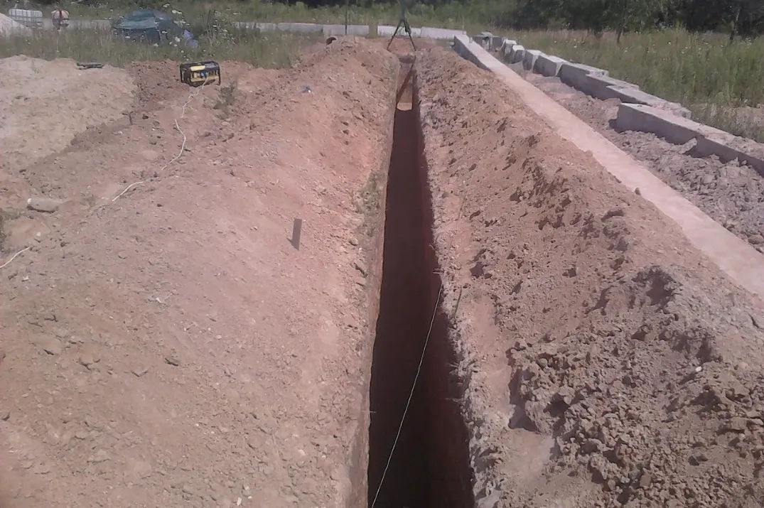 Демонтажные работы. Спуск мусора. Подъём материала.Земельные работы.