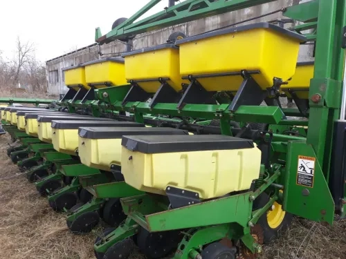 Сівалка JOHN DEERE DB 44 із внесенням сухих добрив