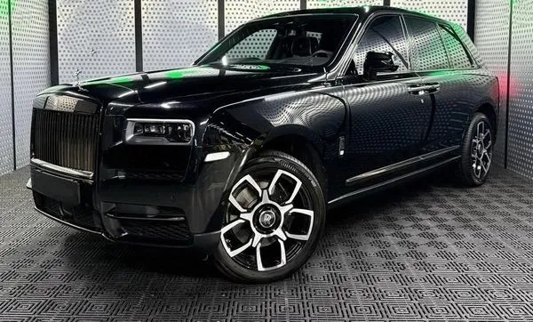 408 vip авто Rolls-Royce Cullinan без водія з водієм