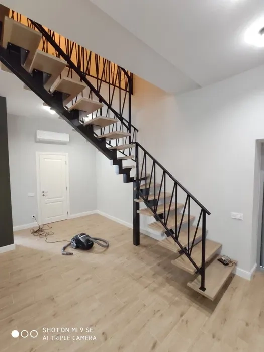 Гарантія! Сходи під ключ Виготовлення та монтаж перил. Сходинки