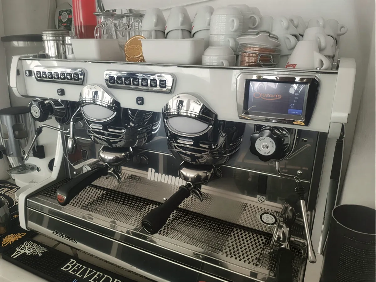 Професійна Кавомашина Astoria Sabrina