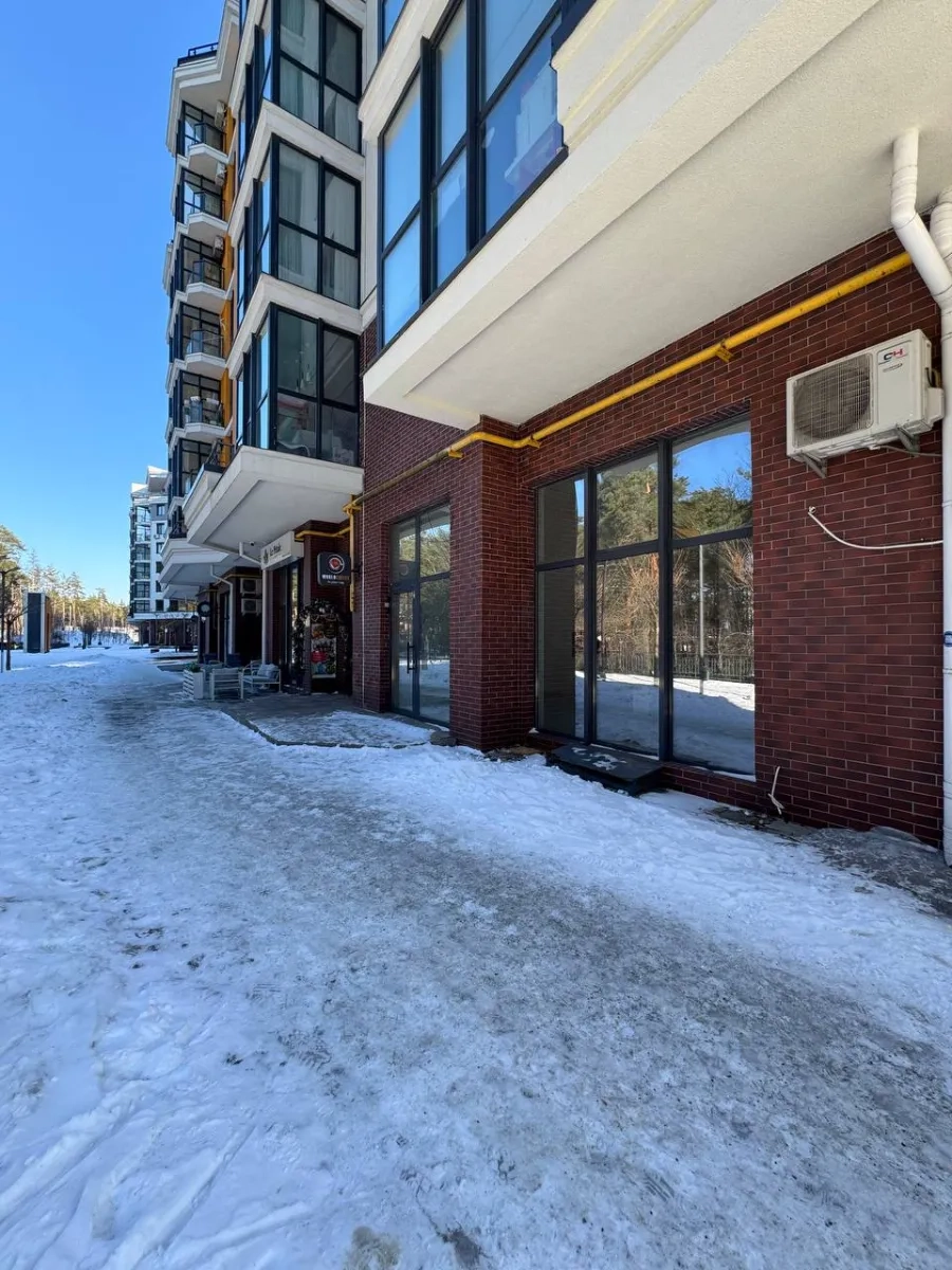 Фасадне приміщення 102 м2 в ЖК на Прорізній