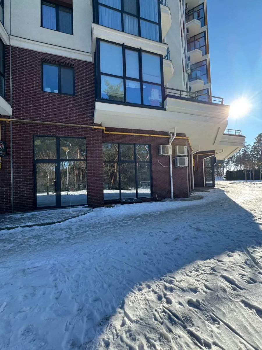 Фасадне приміщення 102 м2 в ЖК на Прорізній