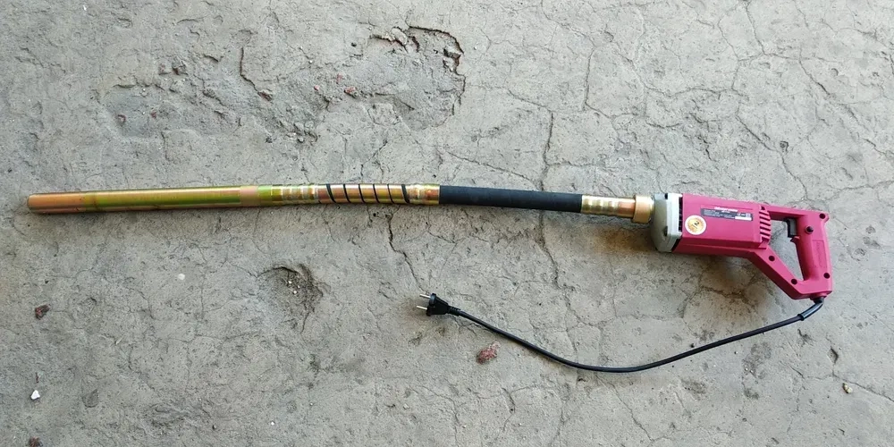 Глубинний вибратор для бетона
