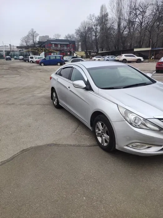 Автомобіль Hyundai