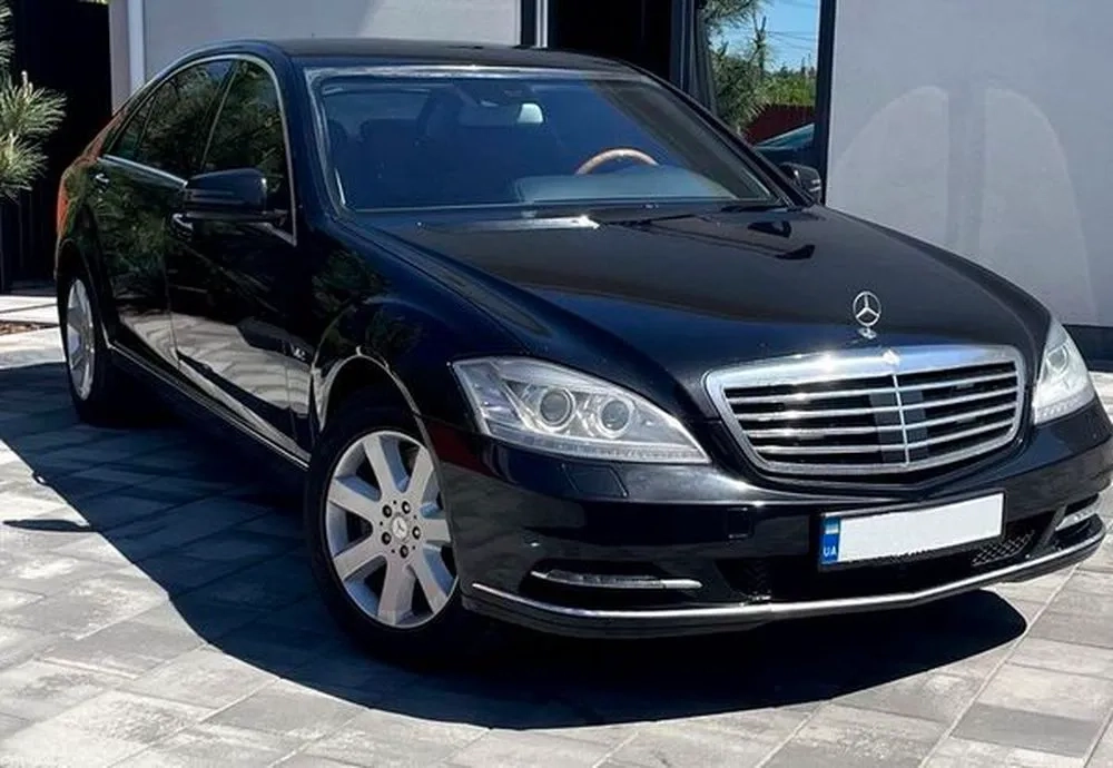 128 Броньований Mercedes Benz W221 S600 GUARD B7