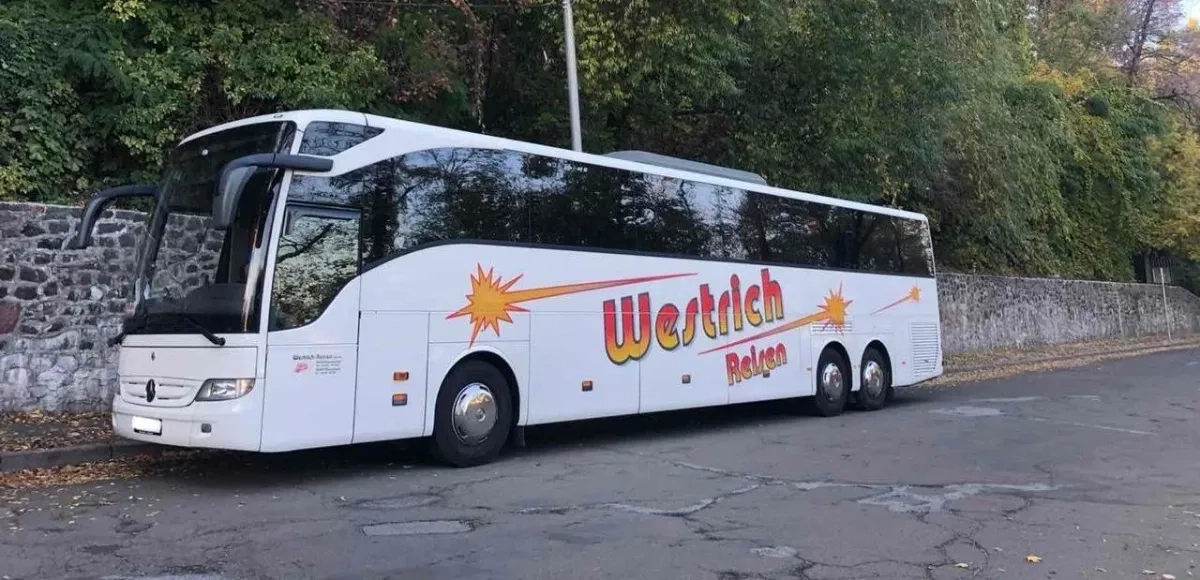 Автобус Mercedes-Benz Tourismo